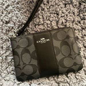 NWT Coach Wristlet